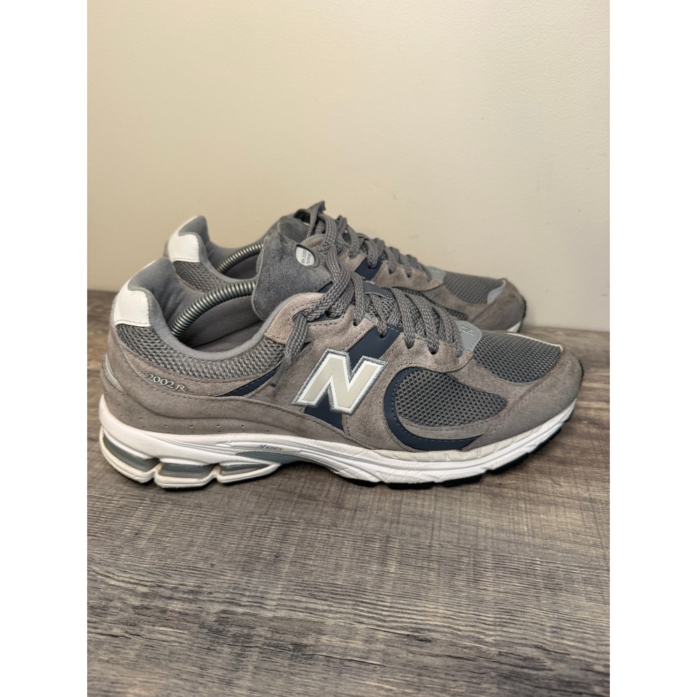 New Balance 2002R Grey Navy Suede Mesh Mens Sneakers M2002RST Size 11.5
